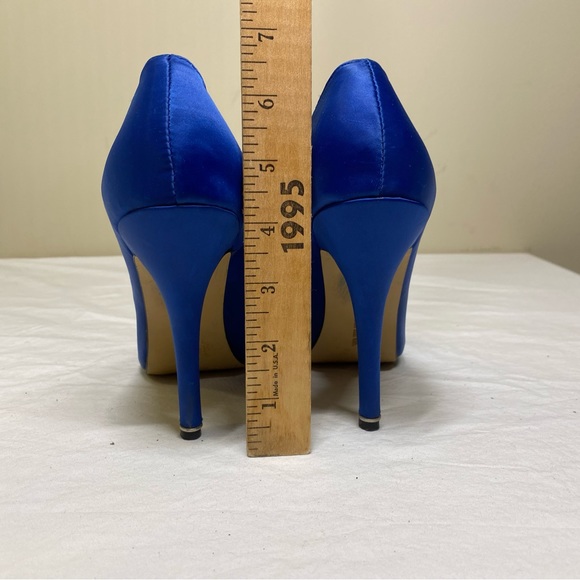 Manolo Blahnik Royal Blue Satin Pumps EU 39 - Picture 13 of 15
